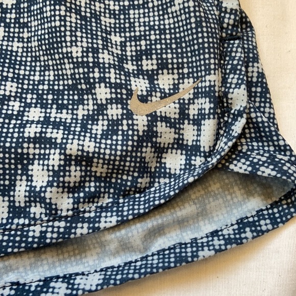 Blue & White Patterned Nike Dry-Fit Running Shorts, M - Picture 5 of 8